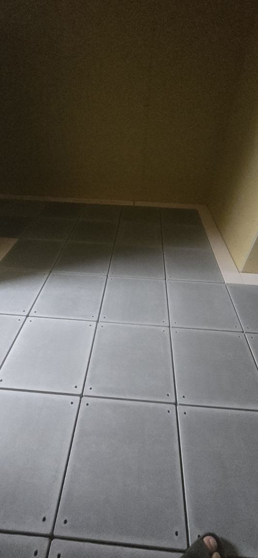 床下地材の施工